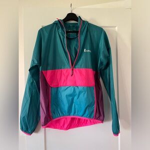 Cotopaxi windbreaker size S
